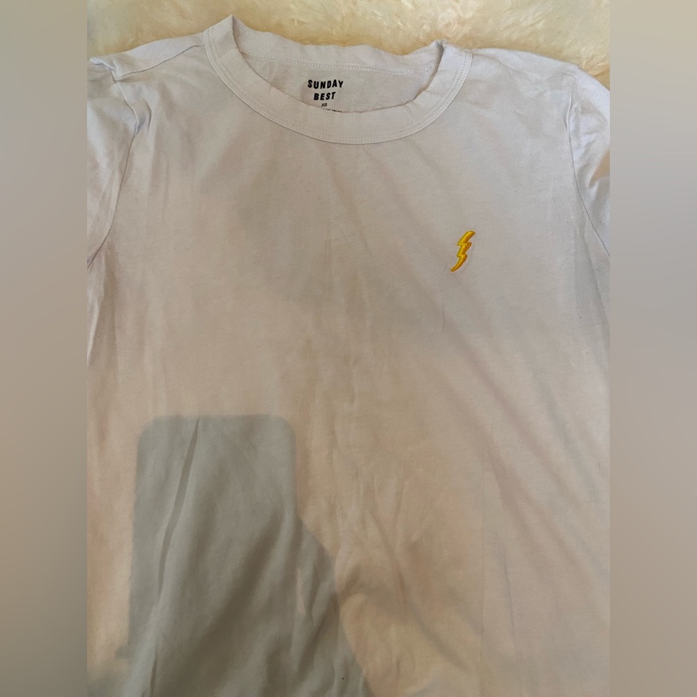 aritzia sunday best lighting bolt baby tee